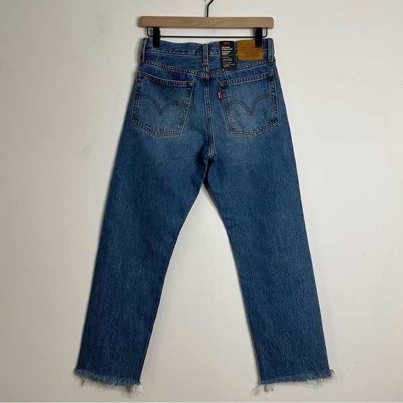 NWT Levi’s Women’s Wedgie Straight Fit Jeans Size 26 - Picture 4 of 14